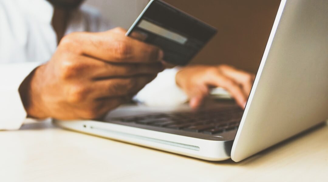 How to Get Your First 100 Online Customers